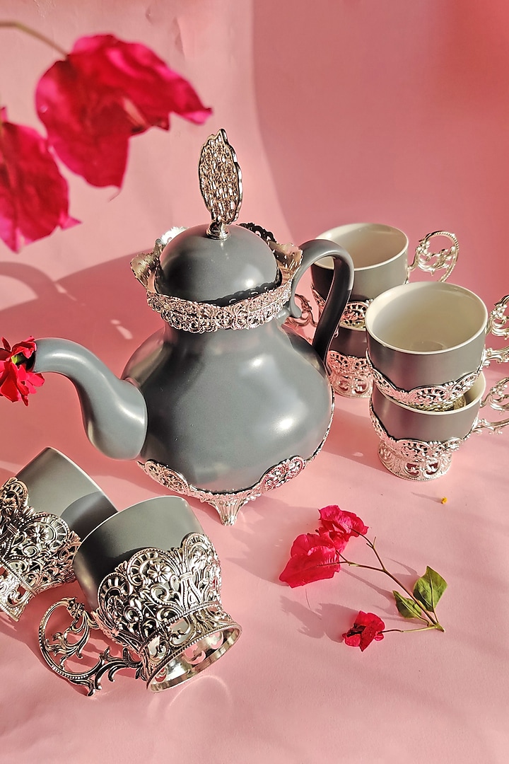 Royal Grey Cups & Tea Pot Set by The Khabiyas Trunk by KJ