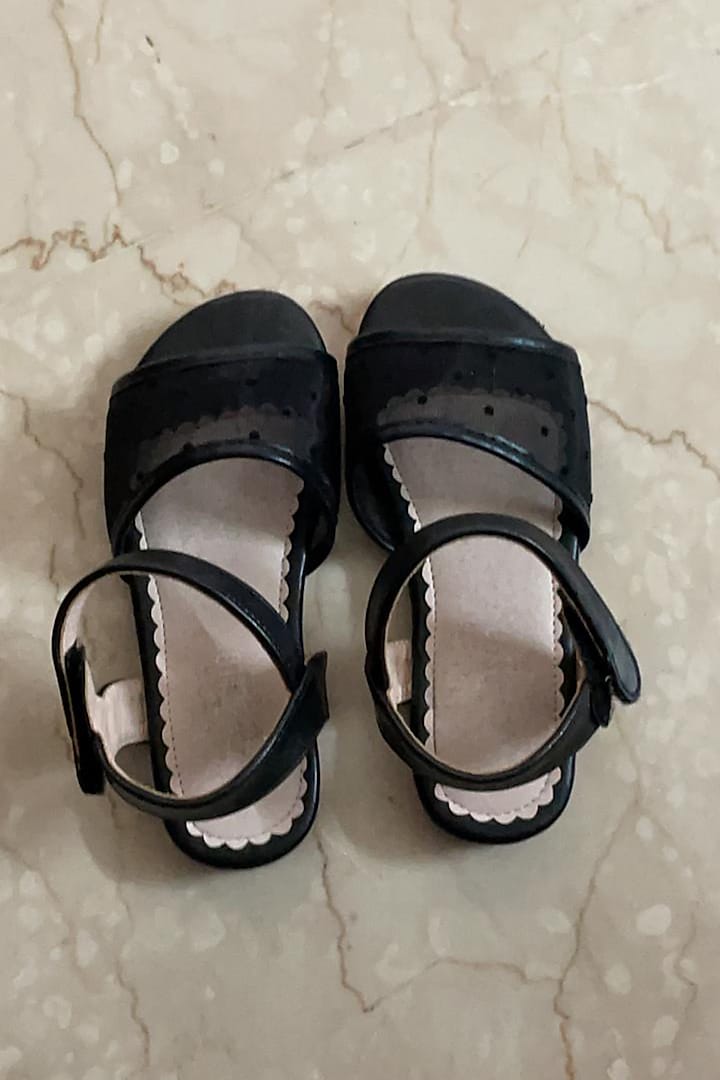 Black PU Peeptoe Sandals For Girls by Ninobello