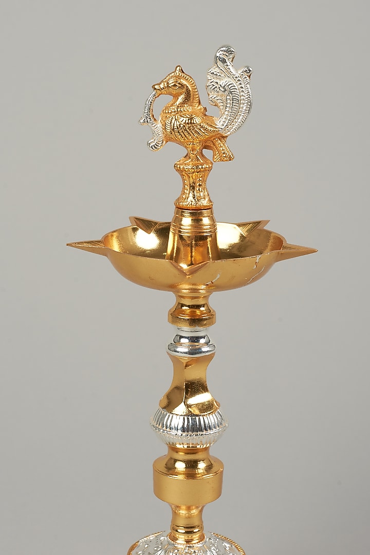 Royal Gold Kashi Samay by The Khabiyas Trunk by KJ at Pernia's Pop Up Shop