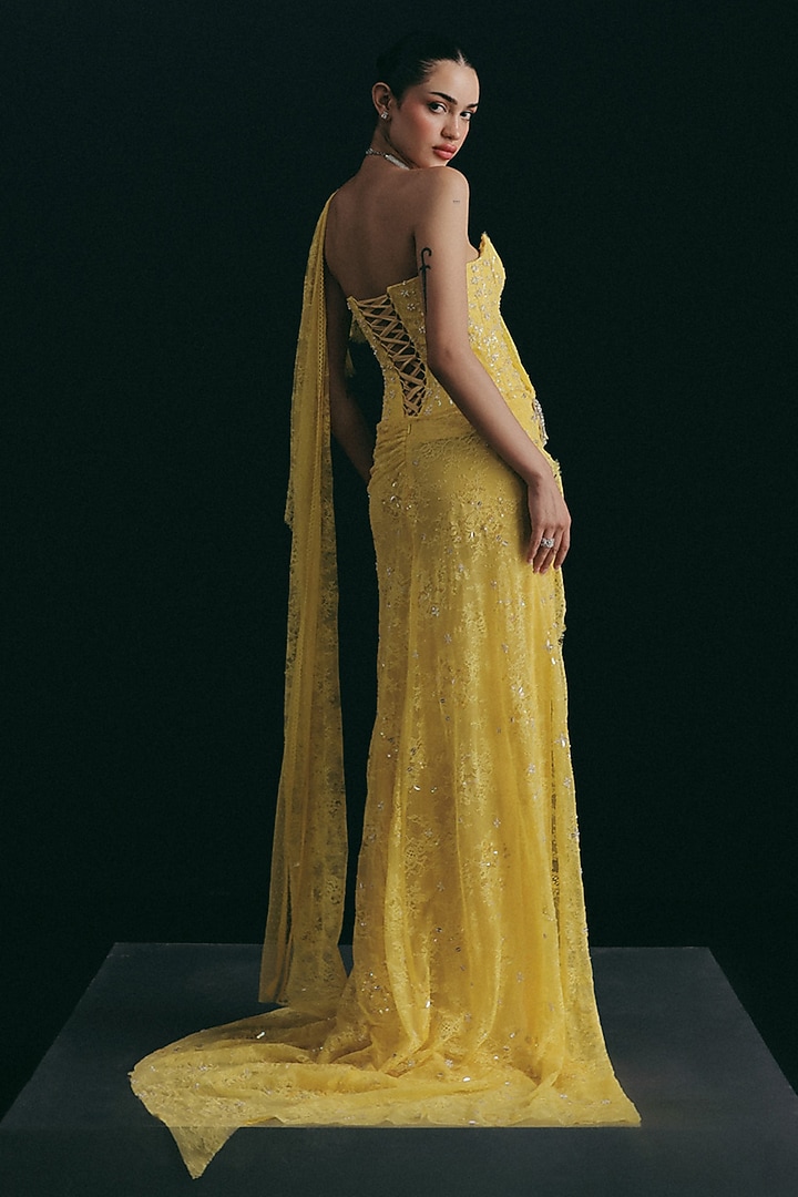 Yellow Dotted Tulle Corded Lace Reception Saree Set by The little black bow at Pernia's Pop Up Shop