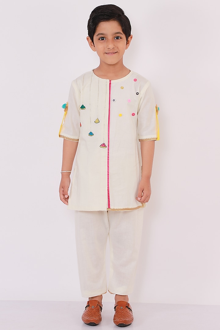 Off-White Embroidered A-Line Kurta Set For Boys by The little tales