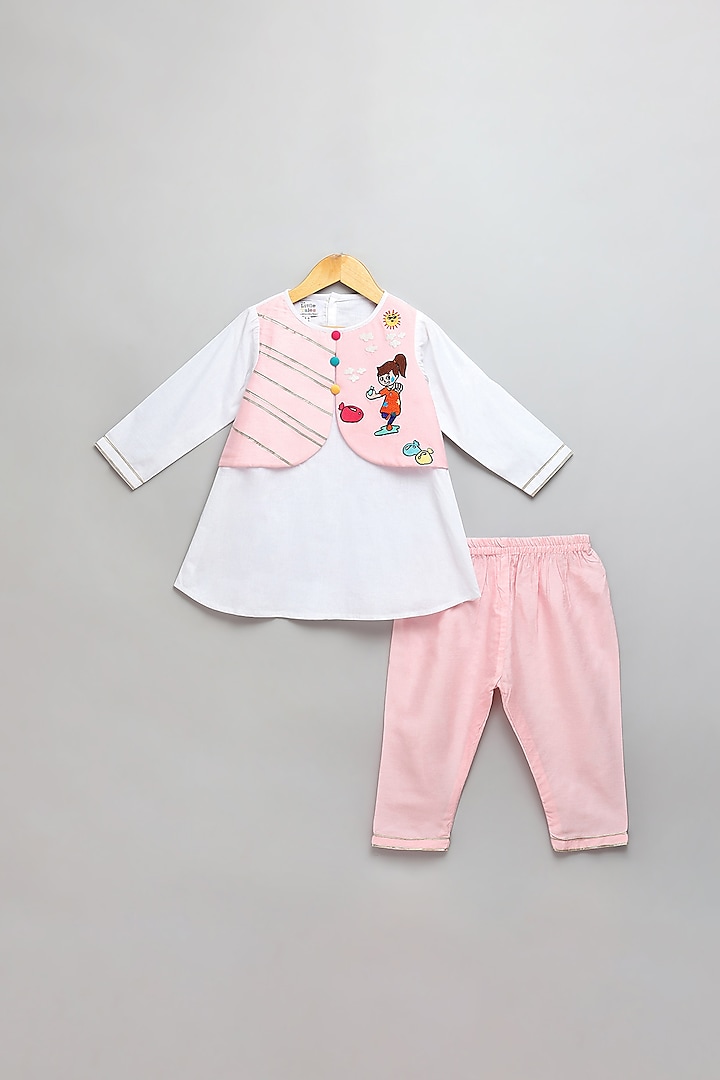 Off-White & Pink Cotton Embroidered Kurta Set For Girls by The little tales at Pernia's Pop Up Shop