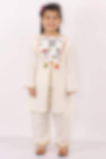 Off-White Cotton Embroidered A-Line Kurta Set For Girls by The little tales at Pernia's Pop Up Shop