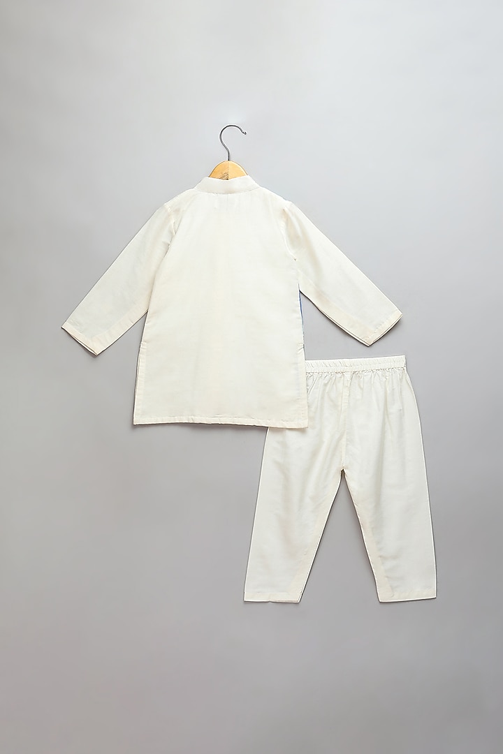 Off-White Cotton Silk Printed Kurta Set For Boys by The little tales at Pernia's Pop Up Shop