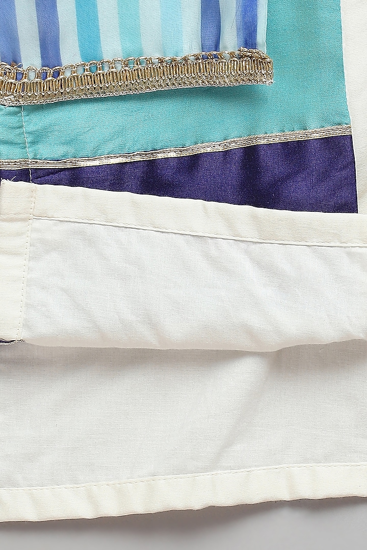 Off-White Cotton Silk Printed Kurta Set For Boys by The little tales at Pernia's Pop Up Shop