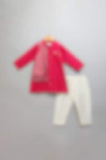 Pink Cotton Silk Zari Embroidered Kurta Set For Boys by The little tales at Pernia's Pop Up Shop