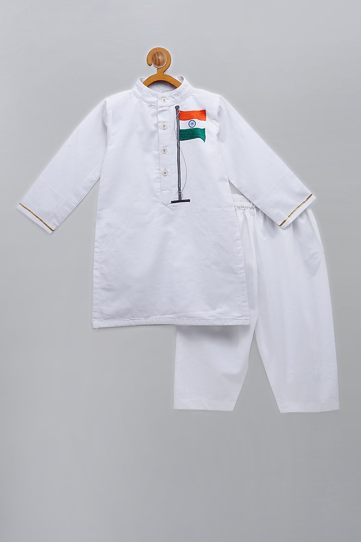 White Cotton Cambric Embroidered Kurta Set For Boys by The little tales at Pernia's Pop Up Shop