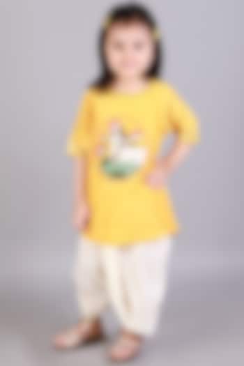 Yellow Cotton Silk Embroidered Kurta Set For Girls by The little tales at Pernia's Pop Up Shop