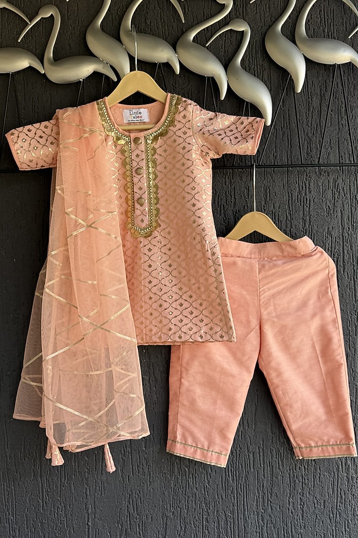 Peach Chanderi & Cotton Silk Kurta Set For Girls by The little tales at Pernia's Pop Up Shop
