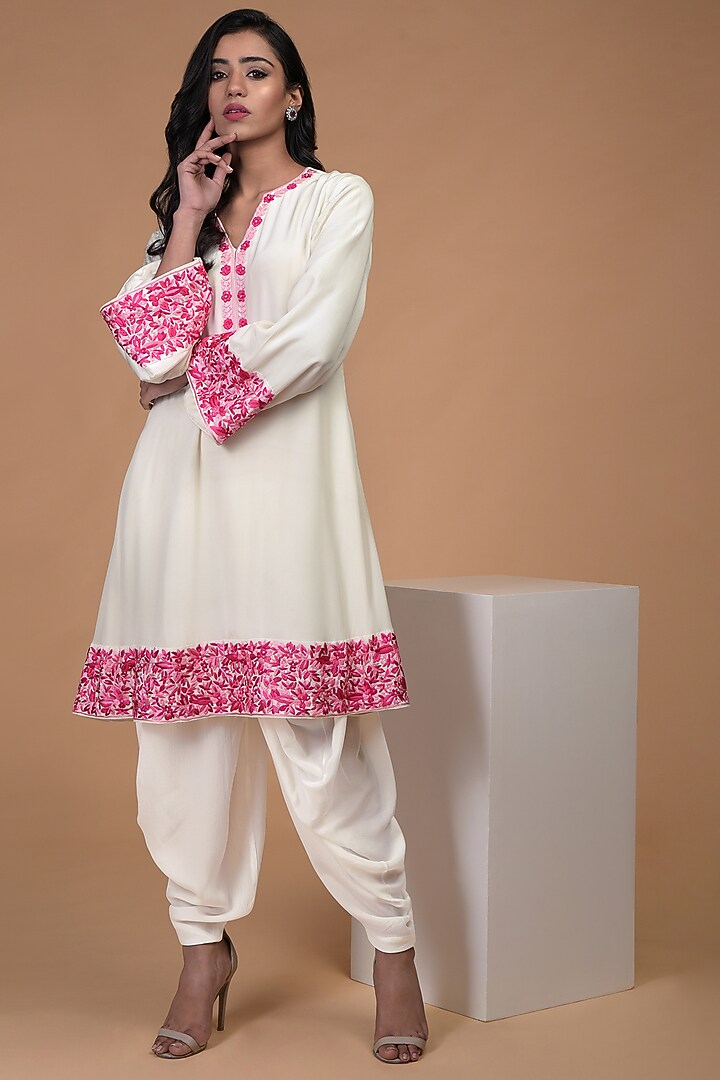 White & Pink Embroidered Kurta Set by Talking Threads at Pernia's Pop Up Shop