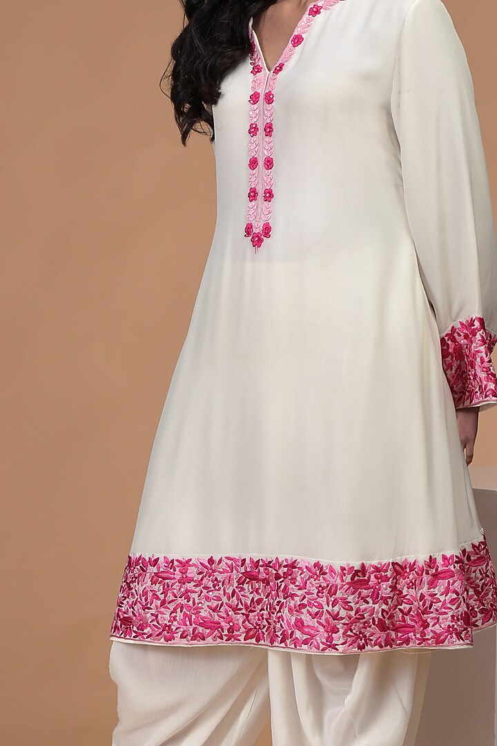 White & Pink Embroidered Kurta Set by Talking Threads at Pernia's Pop Up Shop