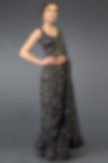 Grey Thread Embroidered Reception Saree Set by Talking Threads at Pernia's Pop Up Shop