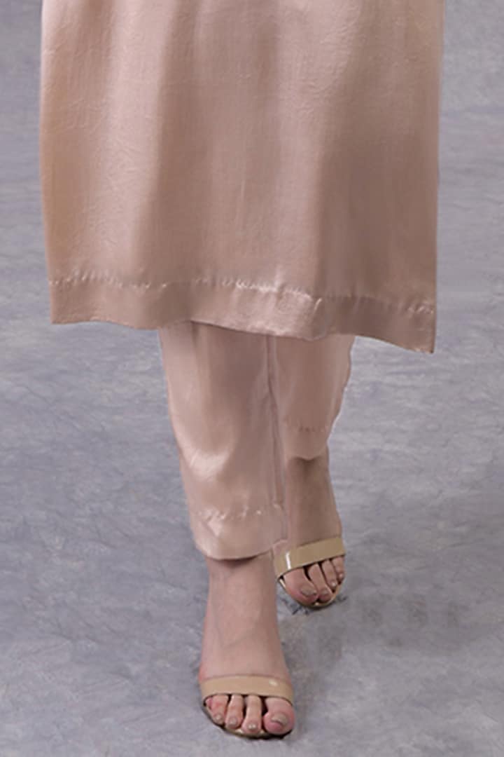 Oyster Pink Satin Silk Kurta Set by Talking Threads at Pernia's Pop Up Shop