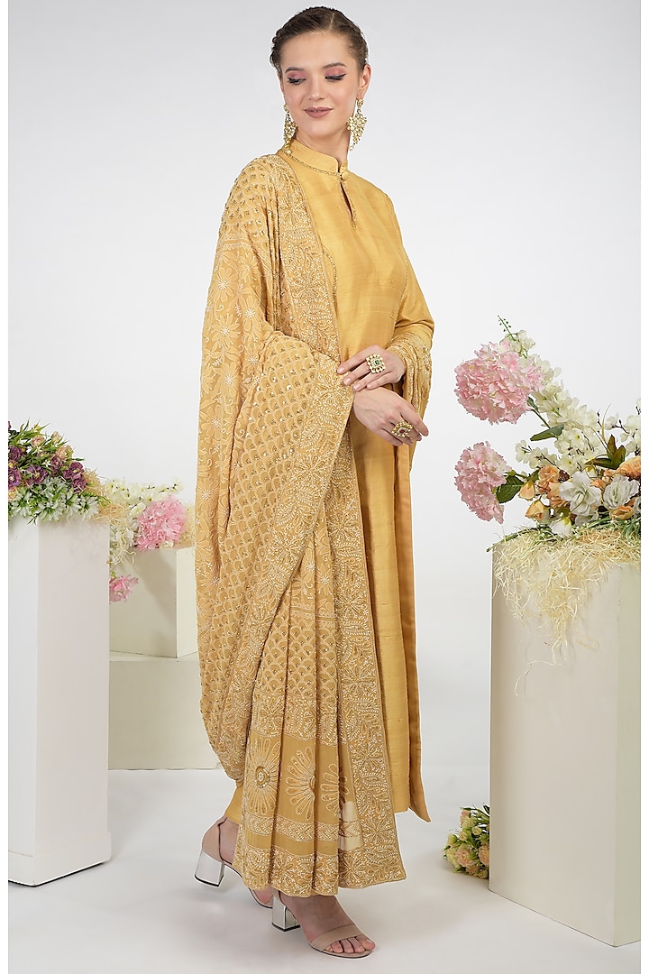 Gold Embroidered Kurta Set by Talking Threads