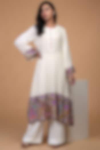 Ivory Hand Painted Kurta Set by Talking Threads at Pernia's Pop Up Shop