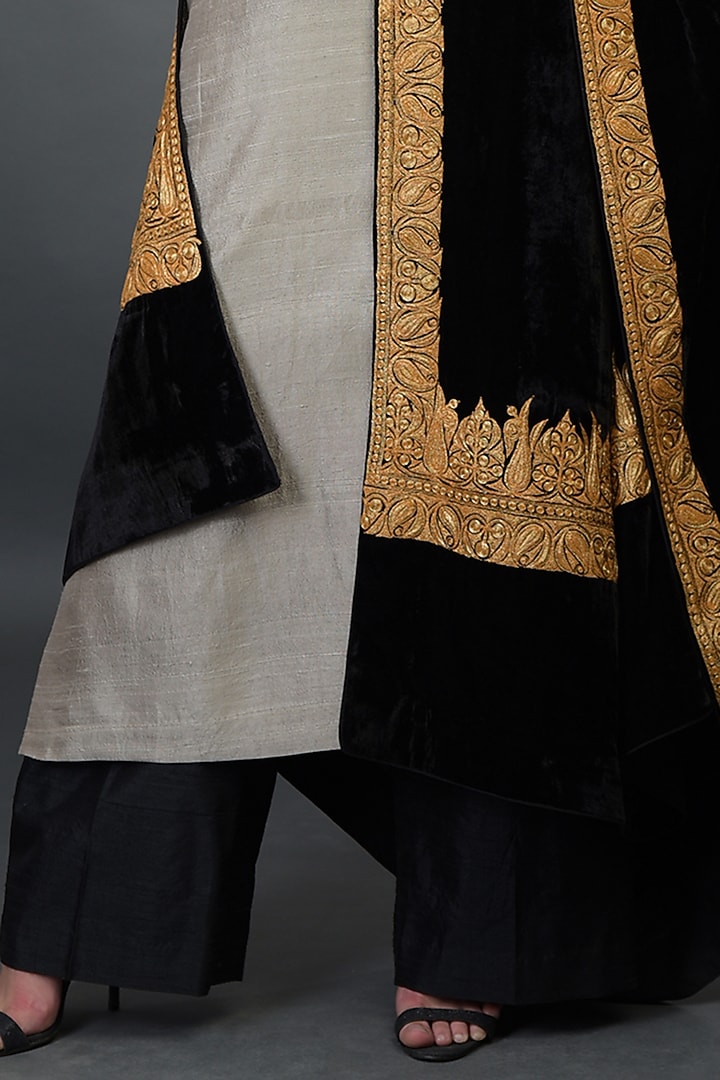 Beige Silk Embroidered Kurta Set by Talking Threads at Pernia's Pop Up Shop