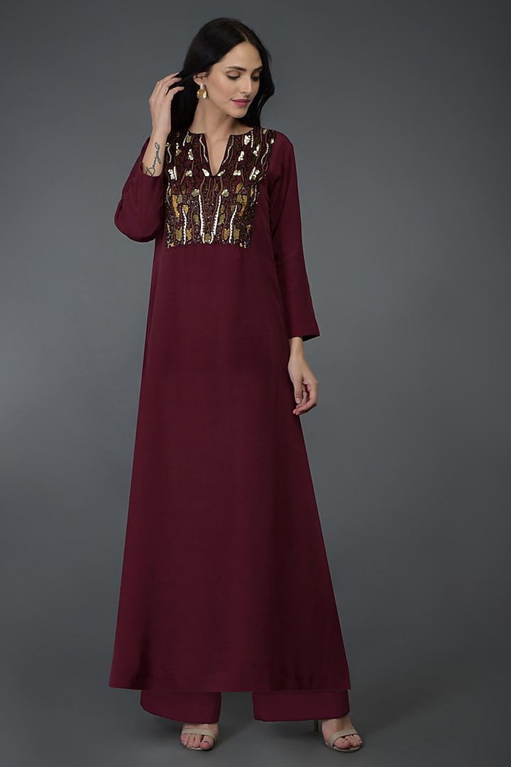 Burgundy Embroidered Kurta With Pants by Talking Threads at Pernia's Pop Up Shop