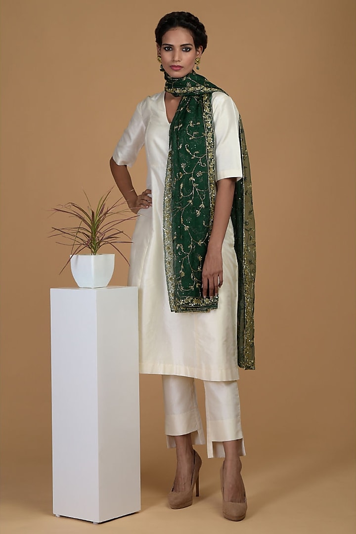 White Sequins Embroidered Kurta Set by Talking Threads