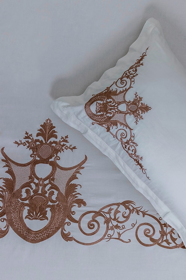White Cotton Embroidered Bedsheet Set by The Luxury Store at Pernia's Pop Up Shop