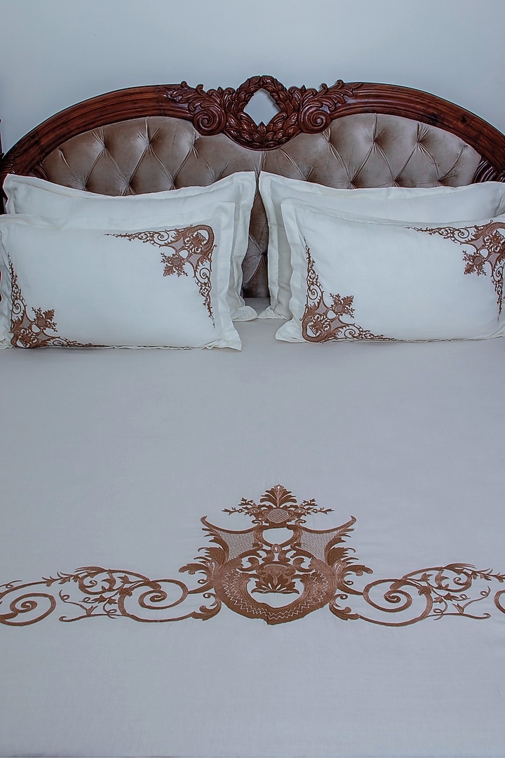 White Cotton Embroidered Bedsheet Set by The Luxury Store at Pernia's Pop Up Shop