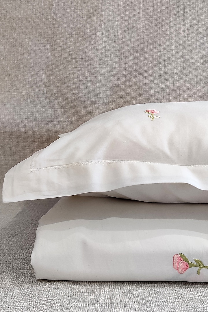 Off-White & French Pink Floral Embroidered Bedsheet Set by The Luxury Store