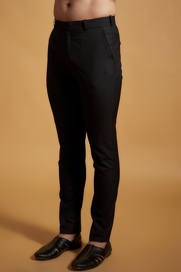 Black Linen & Silk Cutwork Embroidered Kurta Set by The Man Project at Pernia's Pop Up Shop