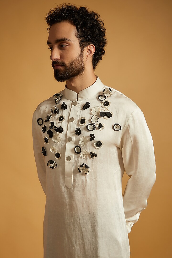 White Linen & Silk Floral Embroidered Kurta Set by The Man Project at Pernia's Pop Up Shop