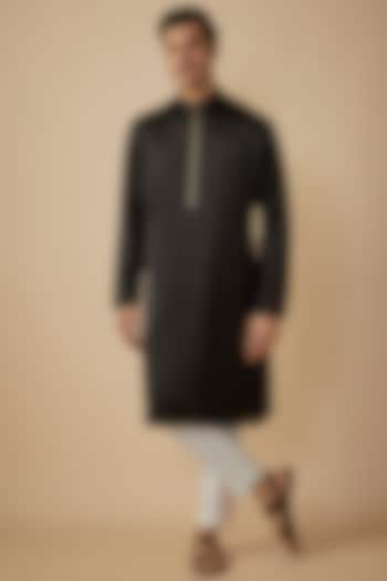 Black Linen Silk Zari Work Kurta Set by The Man Project at Pernia's Pop Up Shop