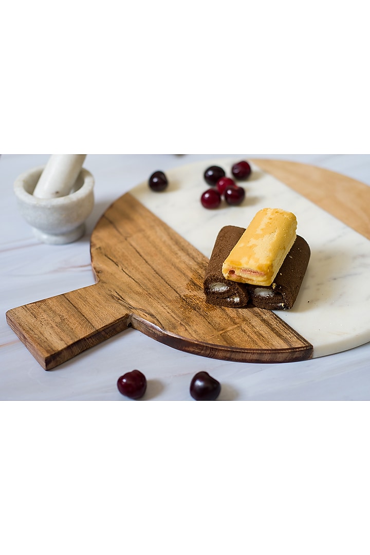 White Marble & Wood Round Platter by The Modern Storey at Pernia's Pop Up Shop