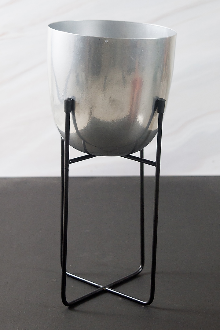 Silver Iron Planter (Set of 2) by The Modern Storey at Pernia's Pop Up Shop
