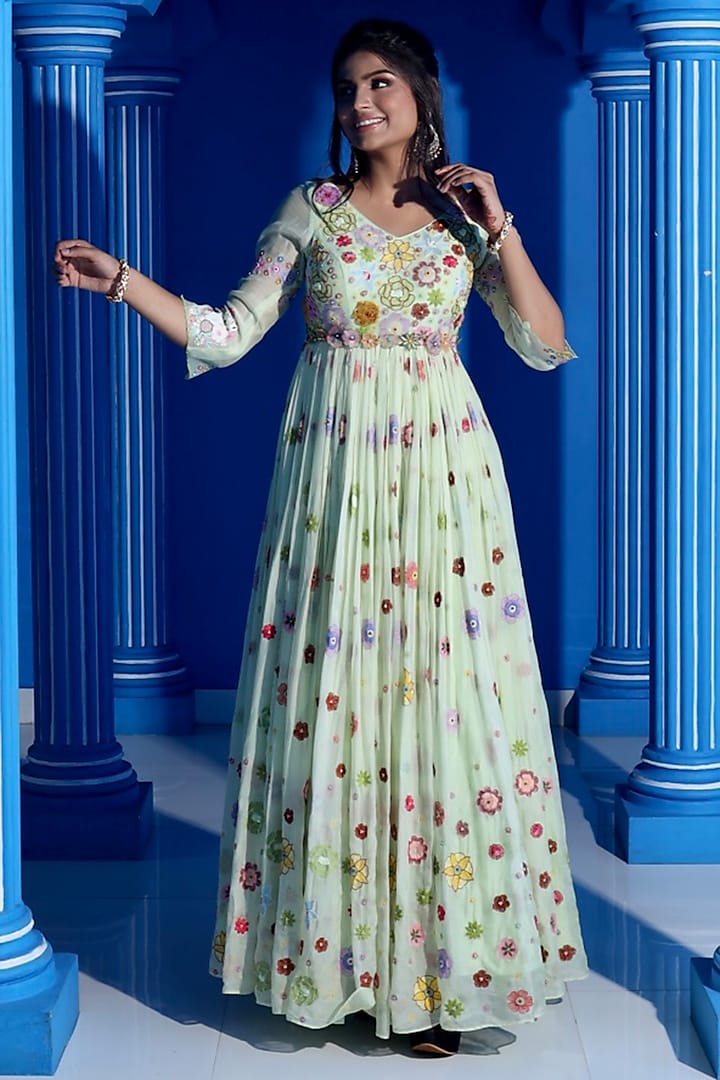 Powder Green Organza Hand Embroidered Anarkali Set by Kasturi Tikmani at Pernia's Pop Up Shop