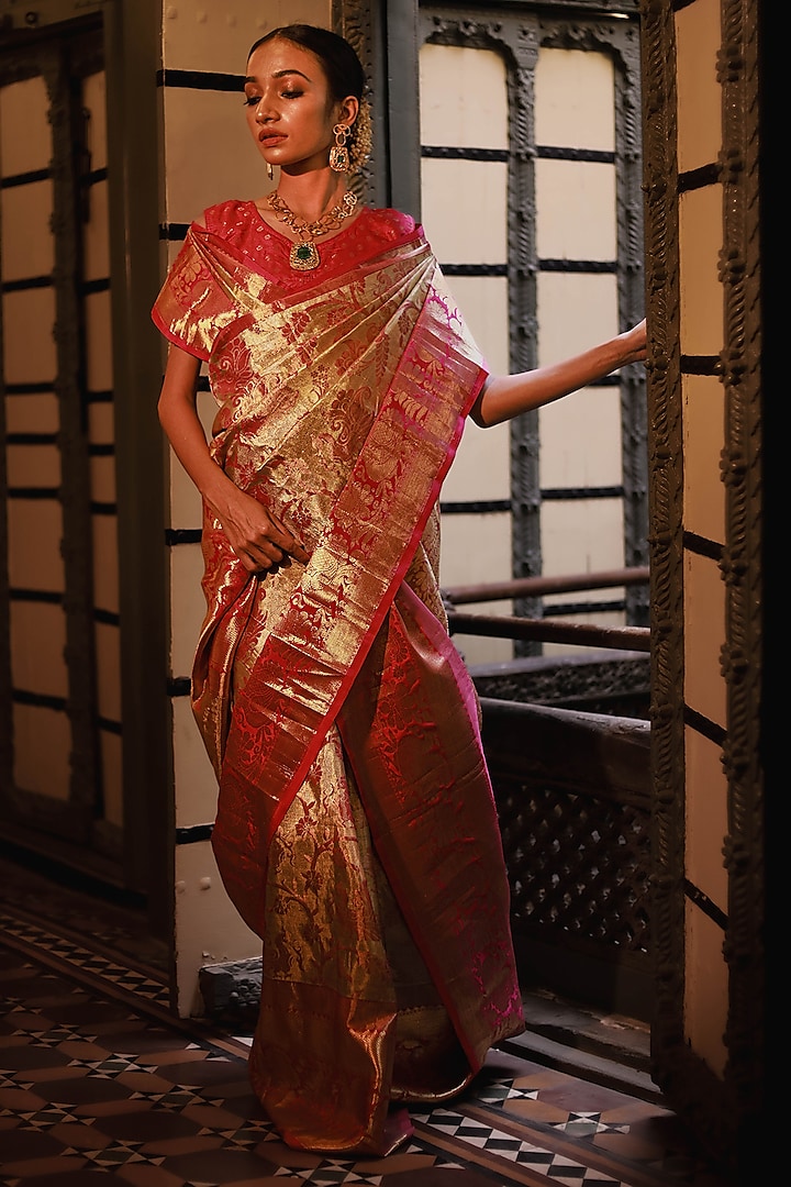 Gold Mulberry Silk Floral Embroidered Saree Set by Tanishkaa sarees at Pernia's Pop Up Shop