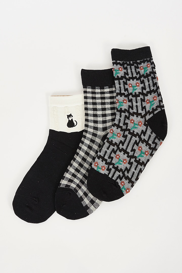 Black & White Printed Socks (Set of 3) by TOFFCRAFT
