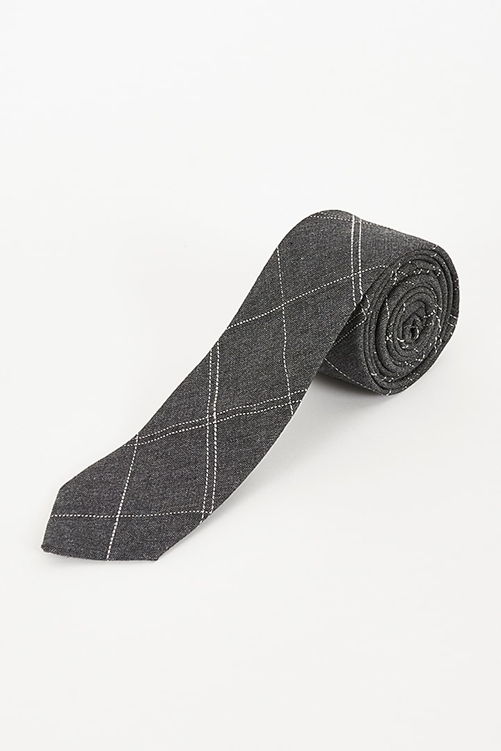 Grey Checkered Necktie by TOFFCRAFT