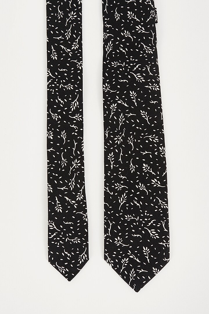 Black Cotton Printed Necktie by TOFFCRAFT at Pernia's Pop Up Shop