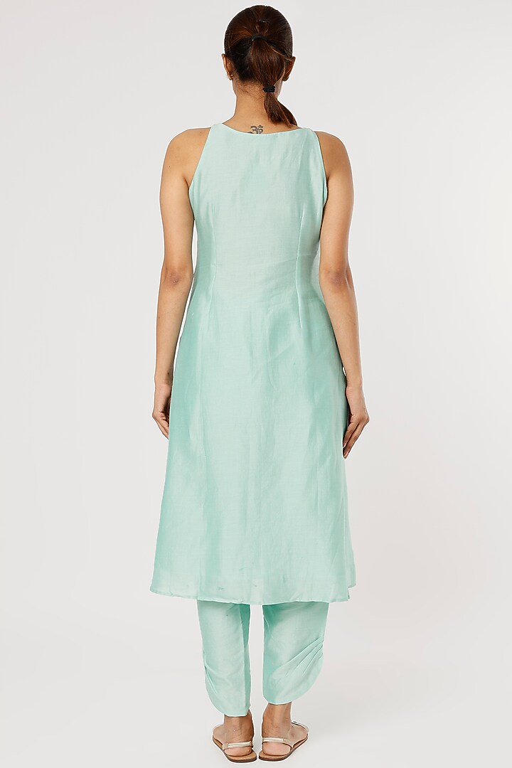 Baby Blue Embroidered Kurta Set by TOJ by Akanksha and Akriti at Pernia's Pop Up Shop