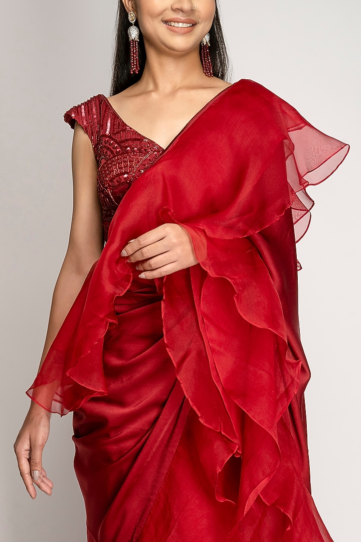 Maroon Embroidered Party Wear Saree Set by TOJ by Akanksha and Akriti at Pernia's Pop Up Shop