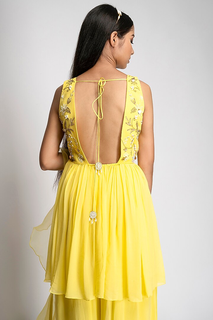 Lemon Yellow Embroidered Kurta Set by TOJ by Akanksha and Akriti at Pernia's Pop Up Shop