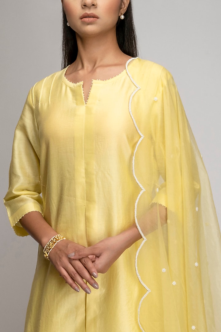 Lemon Yellow Embroidered Kurta Set by TOJ by Akanksha and Akriti at Pernia's Pop Up Shop