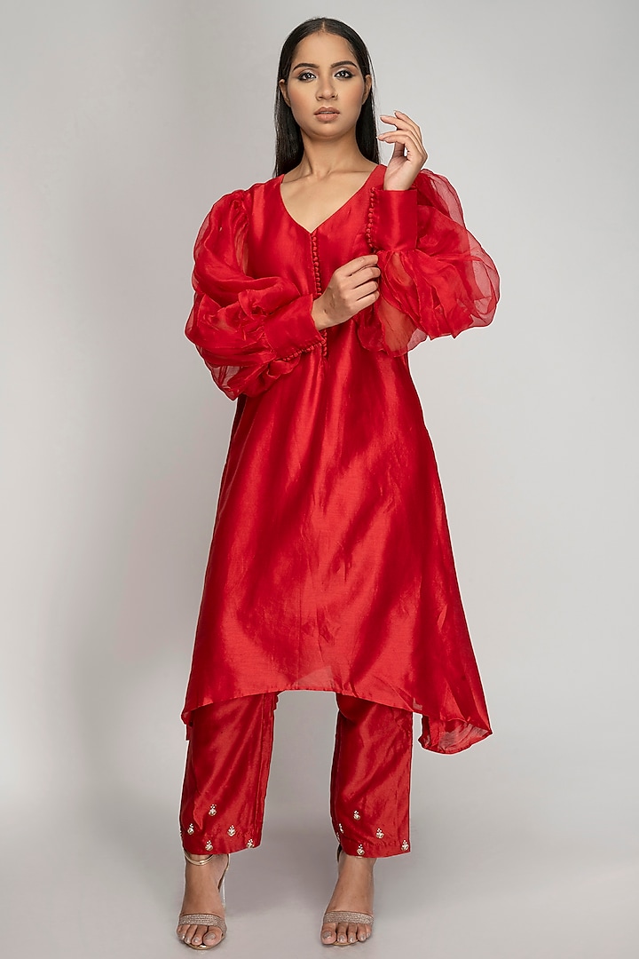 Red Embroidered Kurta Set by TOJ by Akanksha and Akriti