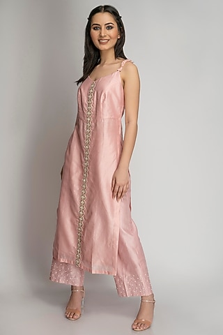 Light Pink Silk Embroidered Kurta Set by TOJ by Akanksha and Akriti
