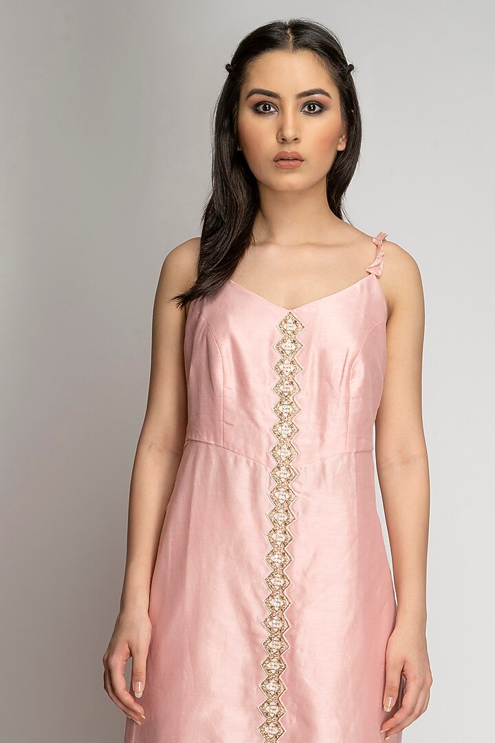 Light Pink Silk Embroidered Kurta Set by TOJ by Akanksha and Akriti at Pernia's Pop Up Shop