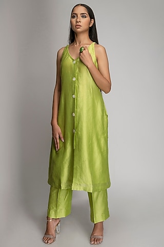 Shamrock Green Chanderi Silk Kurta Set by TOJ by Akanksha and Akriti