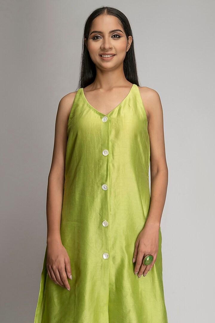 Shamrock Green Chanderi Silk Kurta Set by TOJ by Akanksha and Akriti at Pernia's Pop Up Shop