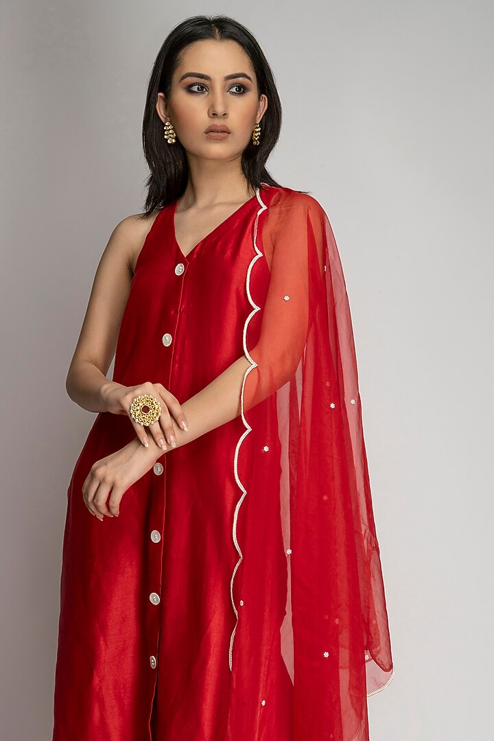 Red Chanderi Silk Kurta Set by TOJ by Akanksha and Akriti at Pernia's Pop Up Shop