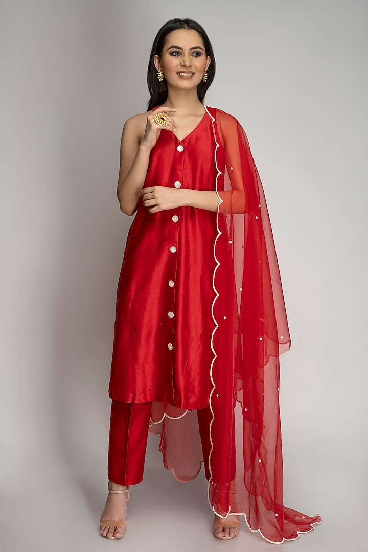 Red Chanderi Silk Kurta Set by TOJ by Akanksha and Akriti at Pernia's Pop Up Shop