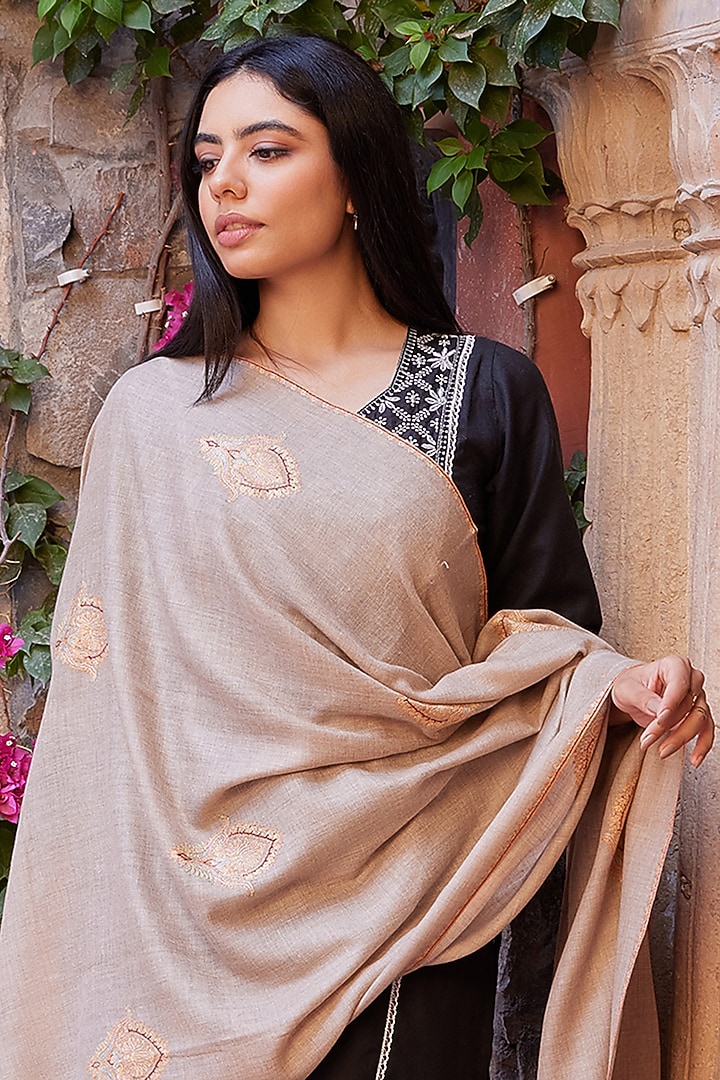 Beige Pure Pashmina Hand Embroidered Shawl by Toosh Kashmir at Pernia's Pop Up Shop