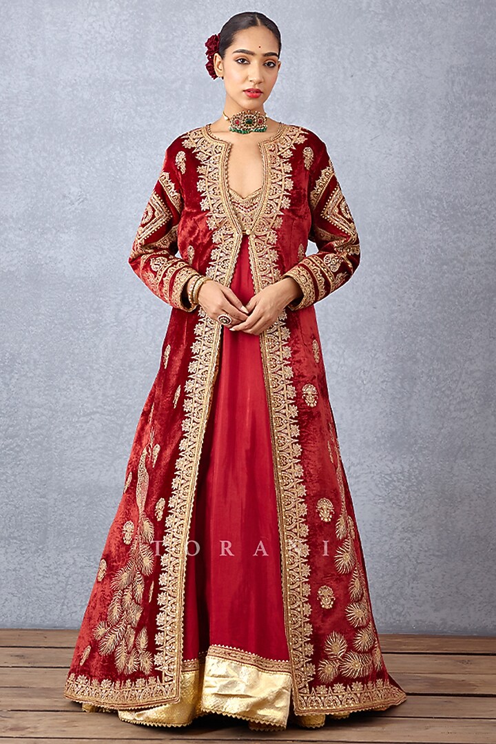 Bright Red Slub Silk Bridal Anarkali Set by TORANI at Pernia's Pop Up Shop
