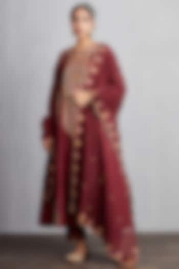 Garnet Red Handwoven Chanderi Kurta Set by TORANI