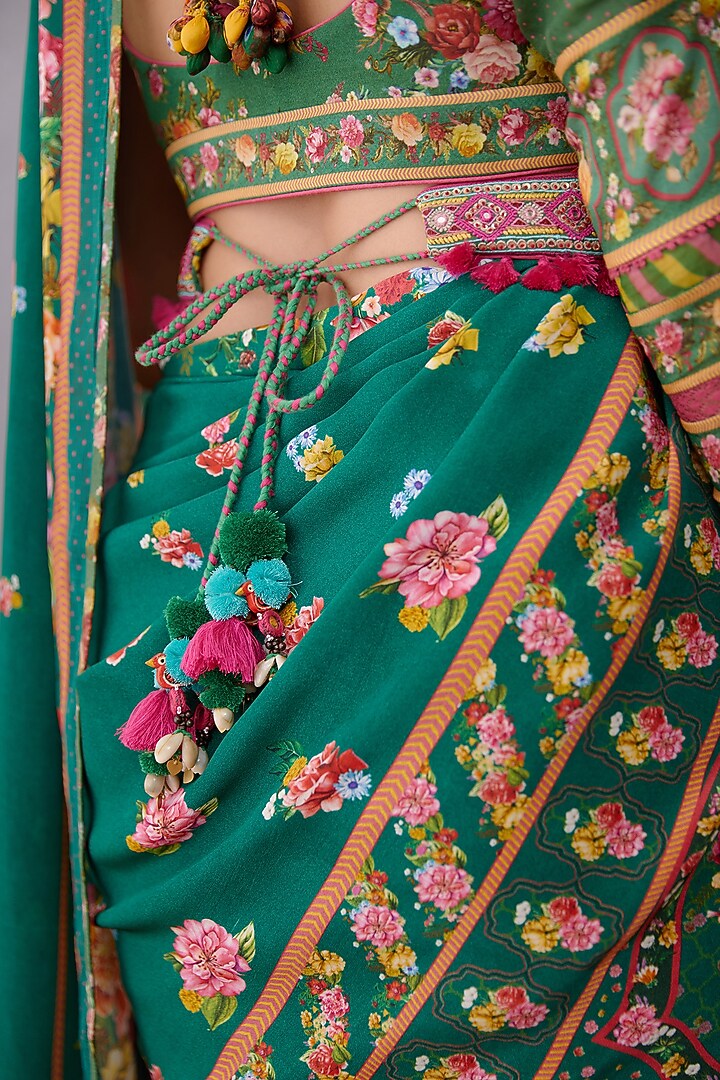 Emerald Green Embroidered Kamarbandh by TORANI at Pernia's Pop Up Shop